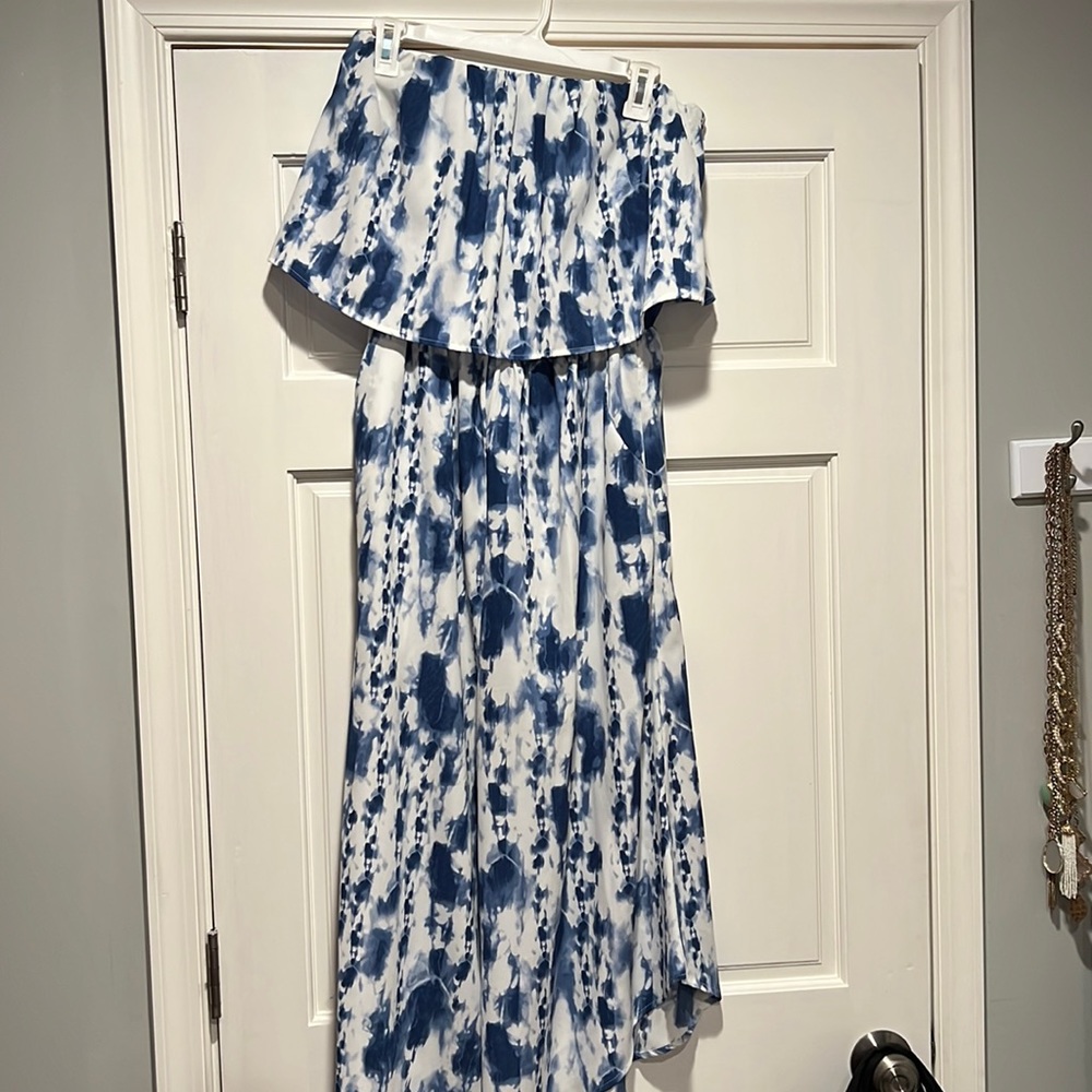 Great summer outfit! Strapless romper - blue and white size large